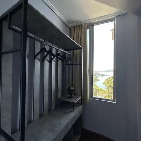 Sunset View Apartment *